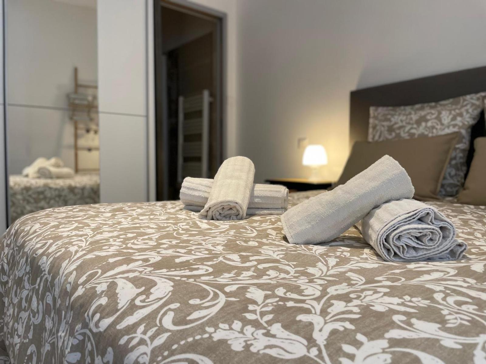 Joli Appartement Hypercentre T2, Classe Meuble De Tourisme 3 Avec Parking Gratuit Apartment Beziers