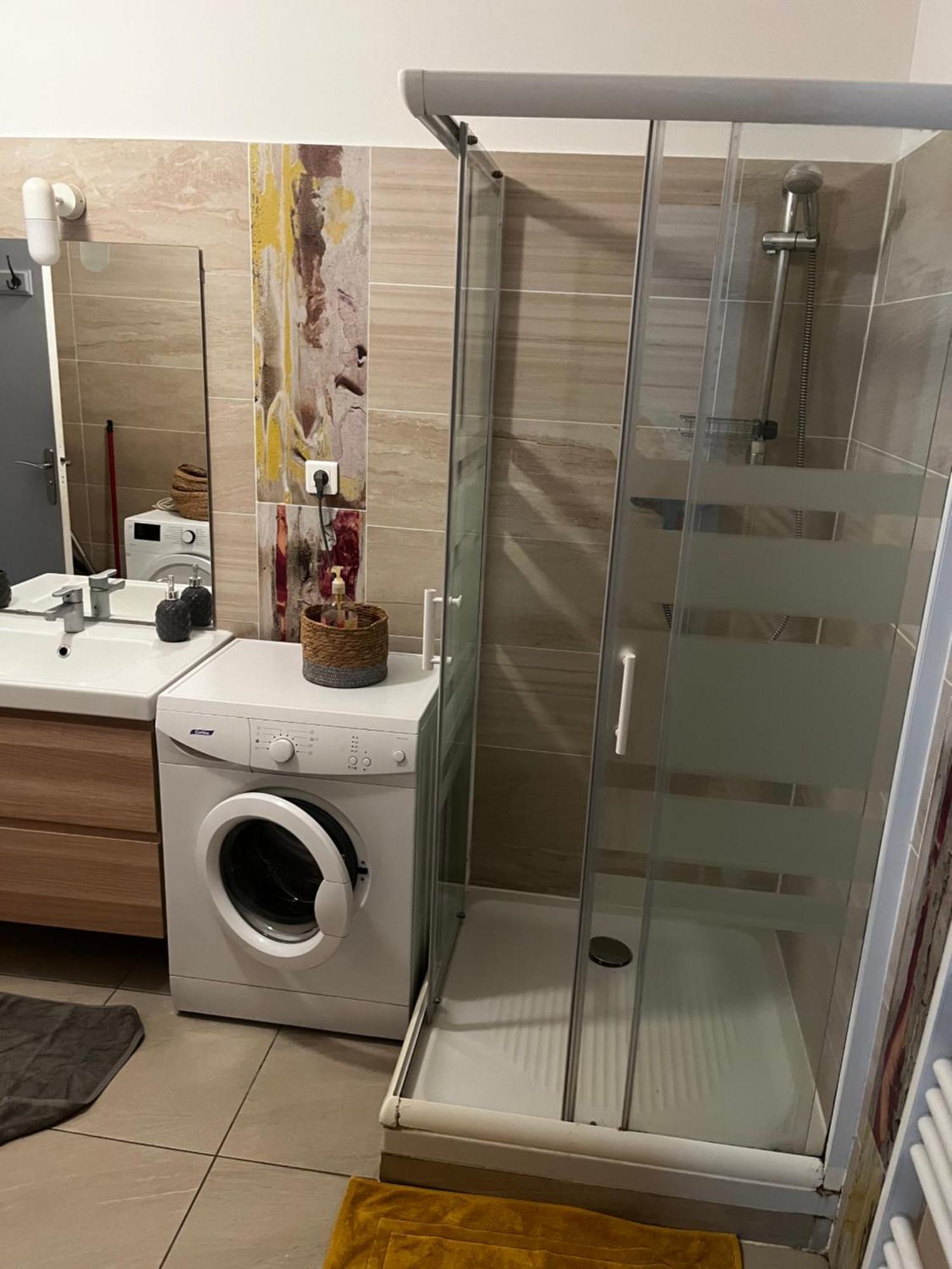 Joli Appartement Hypercentre T2, Classe Meuble De Tourisme 3 Avec Parking Gratuit Apartment Beziers